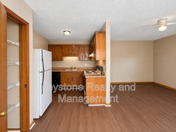 2nd image of 706 Peachers Dr Unit J