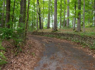 3370 Peakwood Dr SW, Roanoke, VA 24014