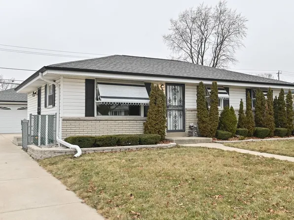 5673 South Illinois AVENUE, Cudahy, WI 53110