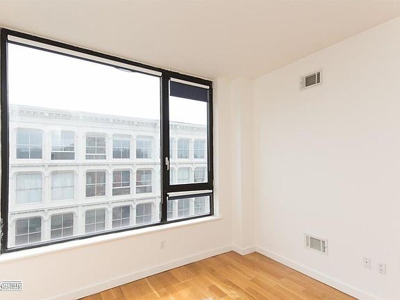 3rd image of 687 Driggs Ave APT 2E
