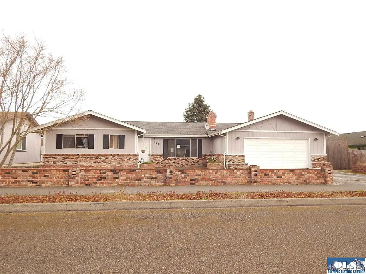 962 E Alder St photo 1