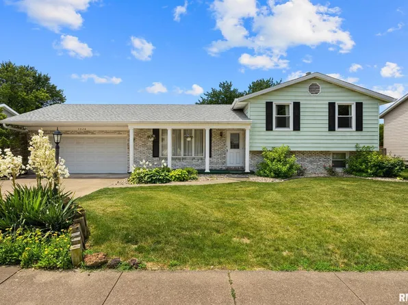 3524 W Saymore Ln, Peoria, IL 61615