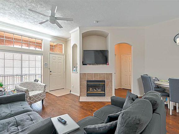 2nd image of 2710 Grants Lake Blvd Unit D6