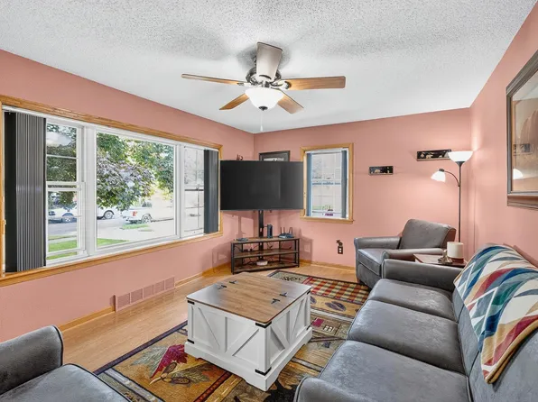 713 Powers Ave, Madison, WI 53714
