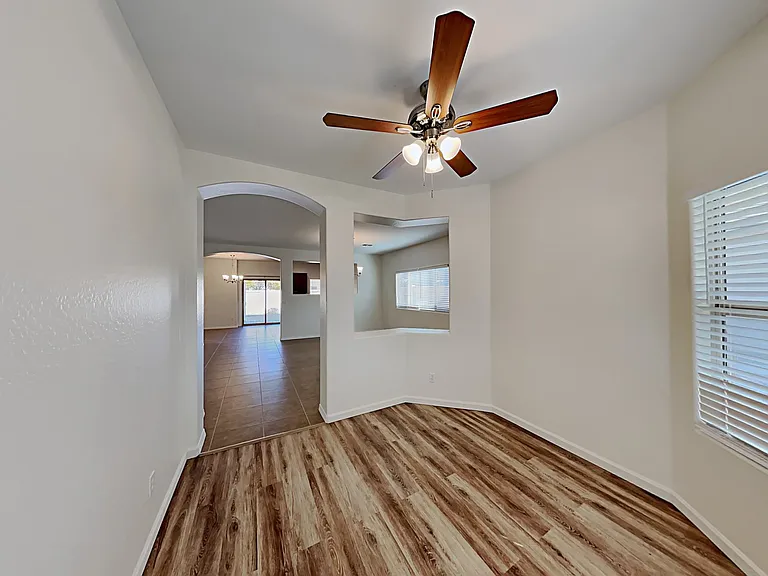 868 W Basswood Ave — Photo 11