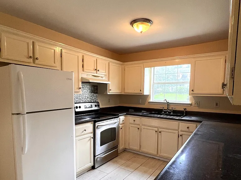 13452 Windridge Dr — Photo 4