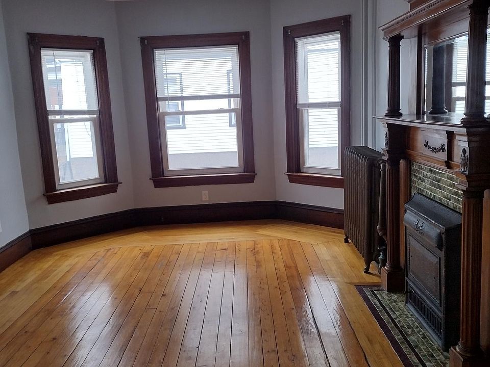 862 Robeson St 1, Fall River, MA 02720 Zillow