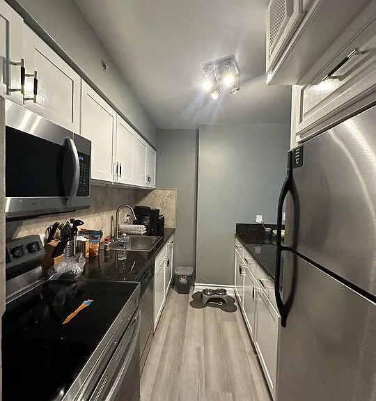 201 Ocean Ave #502B — Photo 5