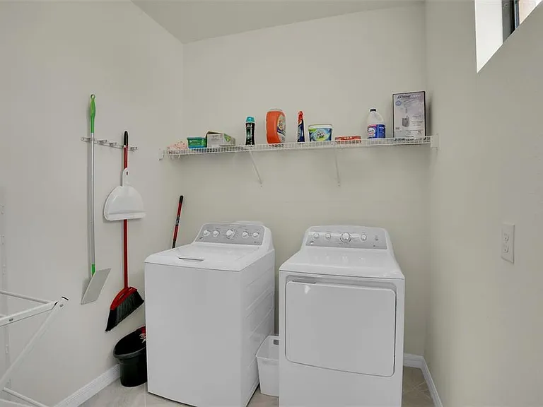 10042 Crooked Creek Dr #203 — Photo 25