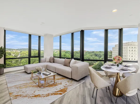 80-82 Fenwood Rd #913, Boston, MA 02115