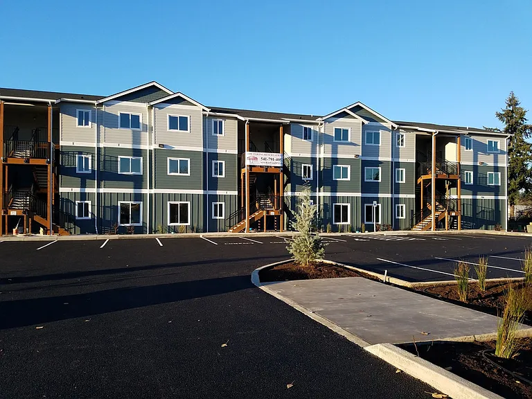 Pleasant View Apartments — Photo 11