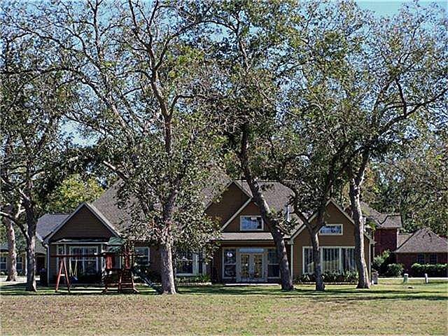 2nd image of 3603 River Bend Dr