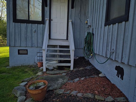 5th image of 4455 Trail Hollow Rd