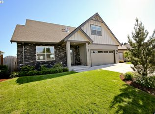 913 Hamilton St, Springfield, OR 97477