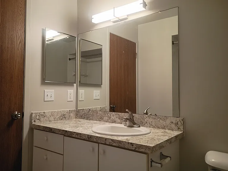 Prentiss Pointe Apartments — Photo 162