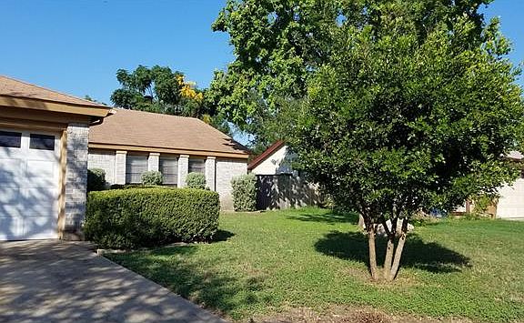 3rd image of 2710 Jorwoods Dr