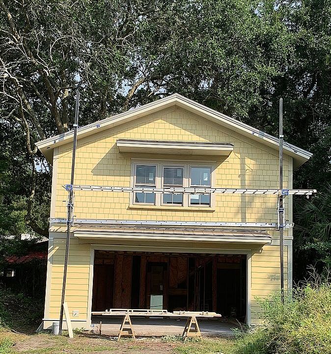 2nd image of 668 Ferry St