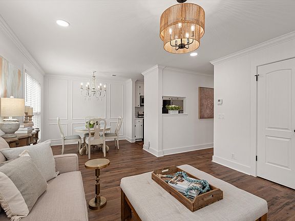 5th image of 308 Rachels Ct E