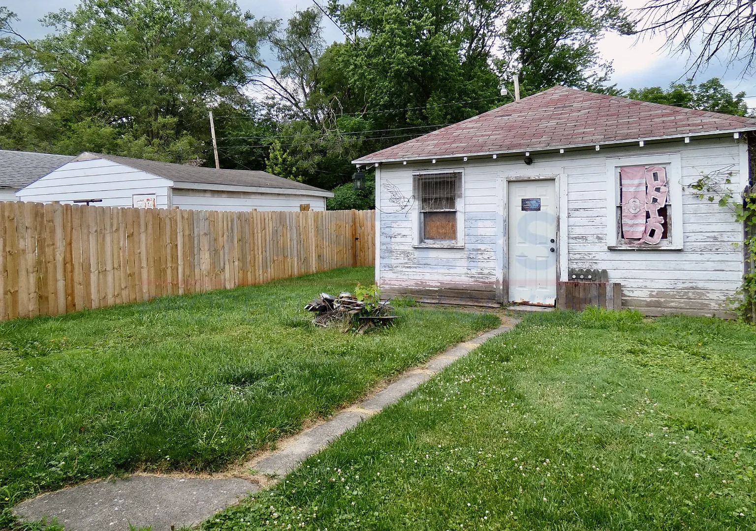 1506 South Avenue — Photo 2
