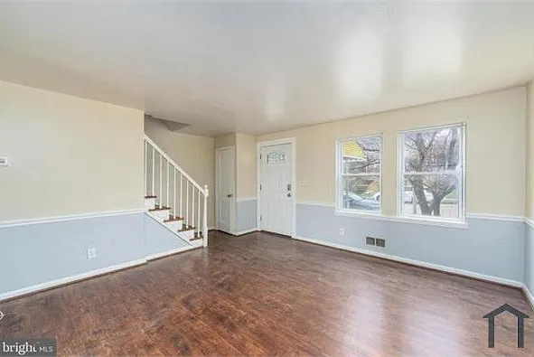 4 bed, $3,100 — Photo 2