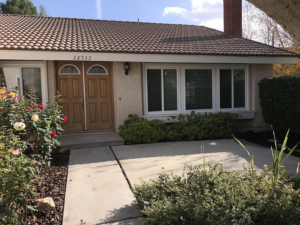 1st image of 28932 Bardell Dr