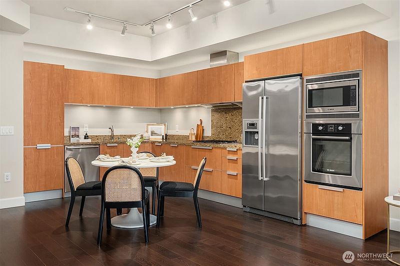 3rd image of 1920 4th Avenue #1509