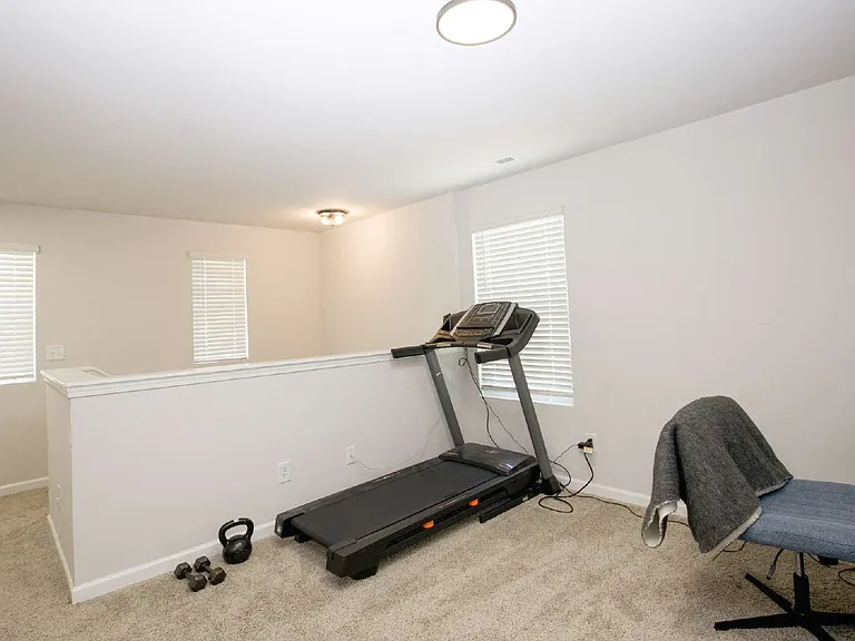 429 Century Ln — Photo 20