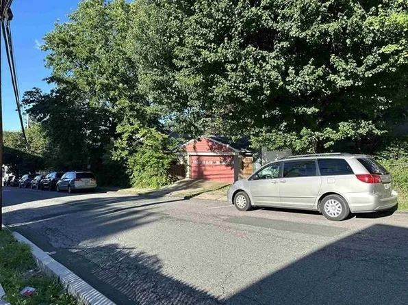 3602 Liberty Avenue image 3 of 6