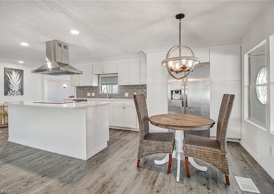1st image of 535 Palmer Blvd