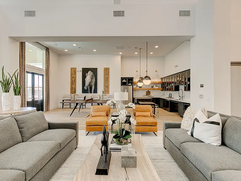 35 West at Champions Circle Apartments — Photo 30