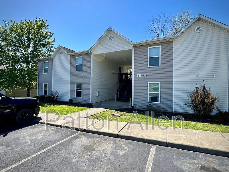 8 Zell Ln #A