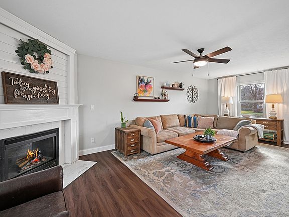 5th image of 2930 Spring Cove Way