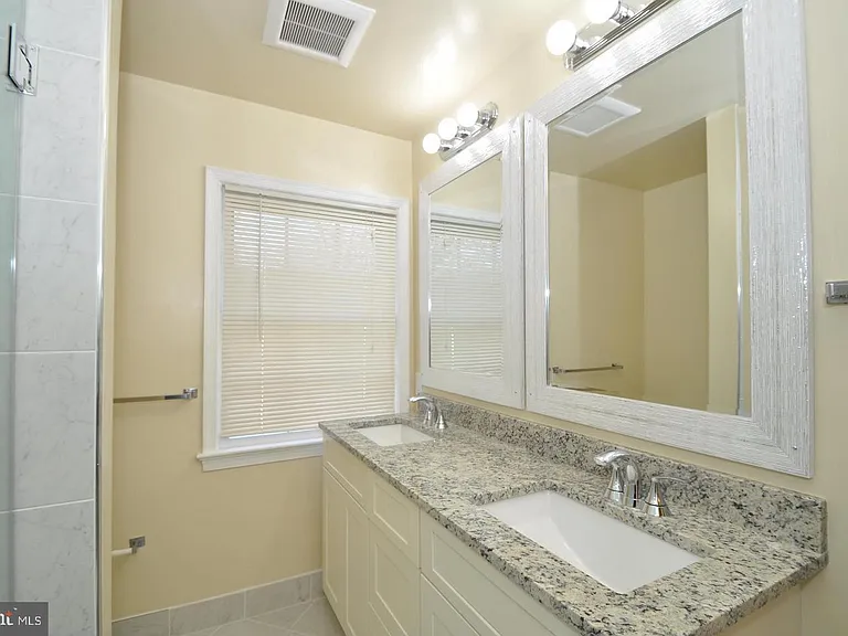 11132 Luxmanor Rd — Photo 16