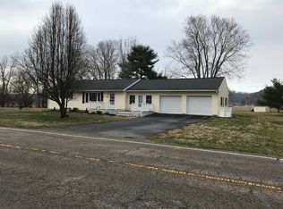 2916 Horns Mill Rd, Sugar Grove, OH 43155