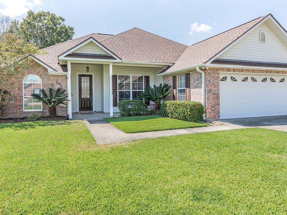 1st image of 113 Pinnacle Dr