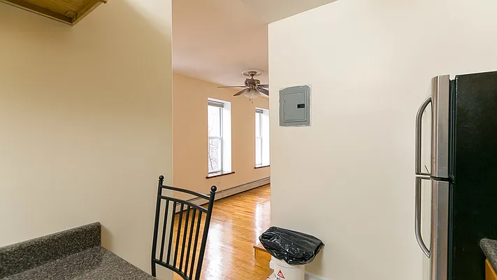 Rented by Nooklyn NYC LLC | media 9