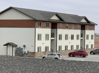 3803 Crossing St SW APT H, Minot, ND 58701
