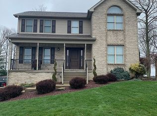 1113 Redoak Dr, Harrison City, PA