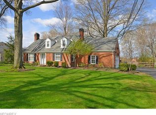 1420 W Melrose Dr, Westlake, OH