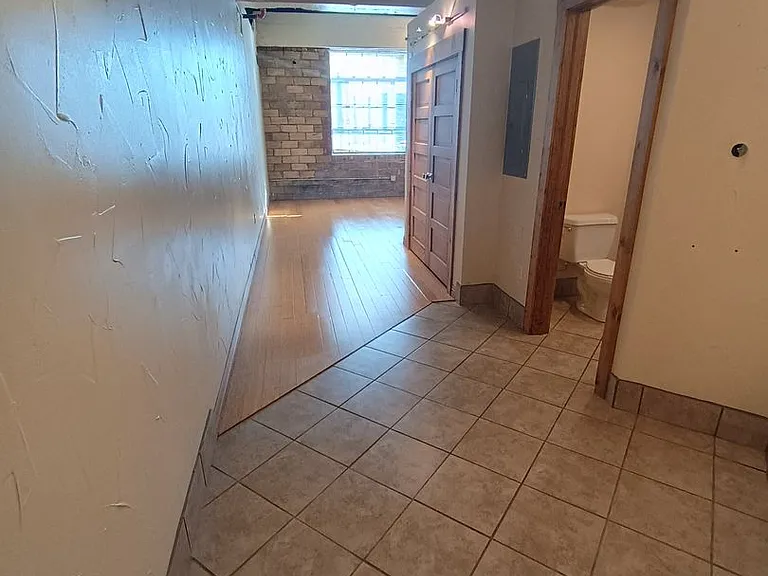 213 W Olive St #203 — Photo 9
