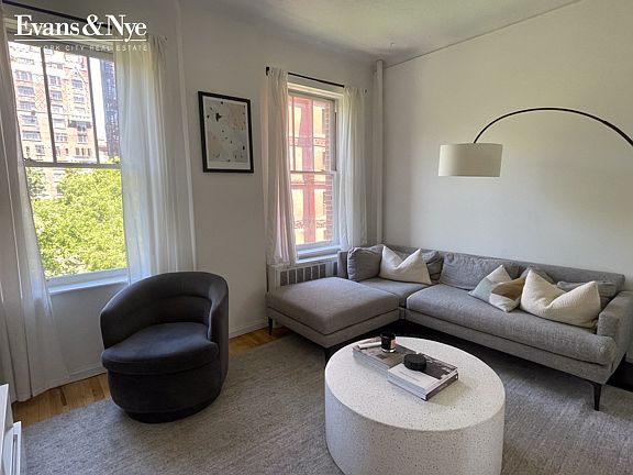 3rd image of 26 Gramercy Park S APT 6A
