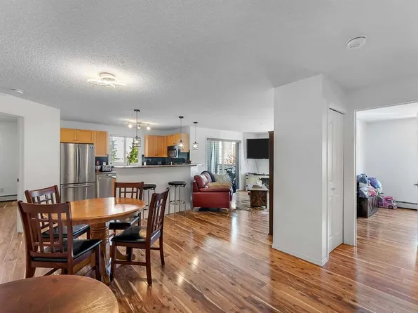 16320 E 24th St SW #1220, Calgary, AB T2Y 4T7