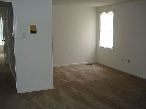5th image of 8611 Antioch Cir