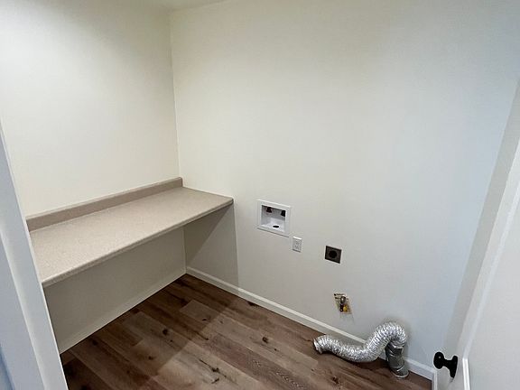 5th image of 1545 West Ave #1