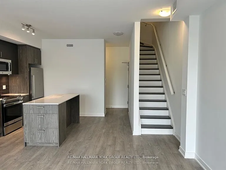 35 Birchcliff Ave #37 — Photo 8