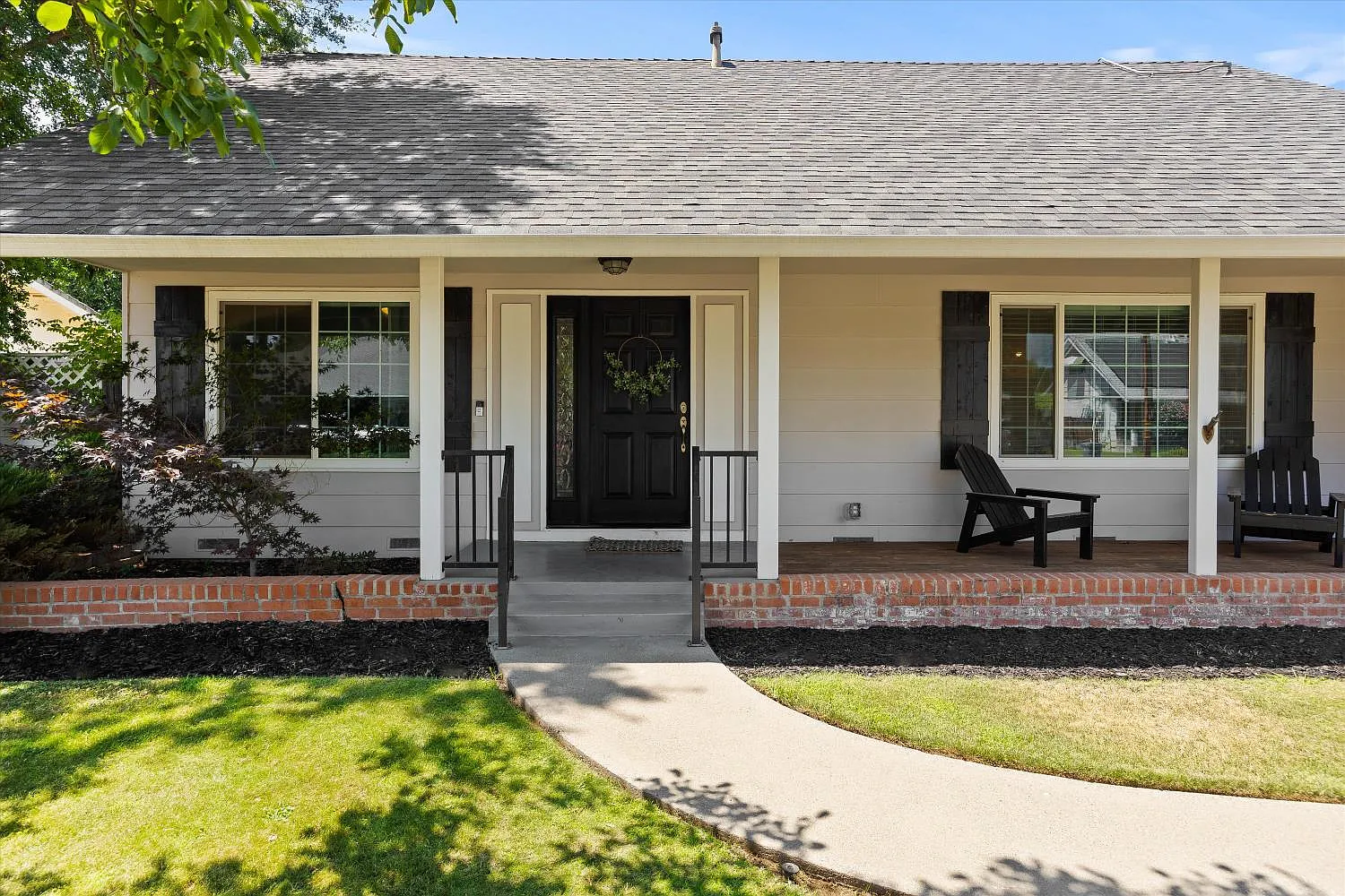 1377 Geneva Ave photo 1