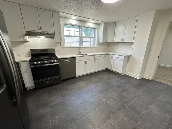 (undisclosed Address), Bristol, CT 06010