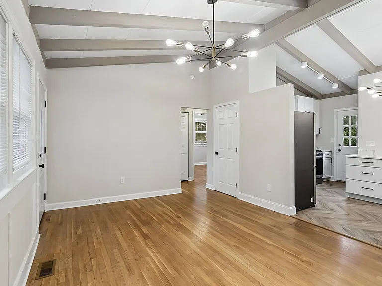 203 Woodland Rd — Photo 4
