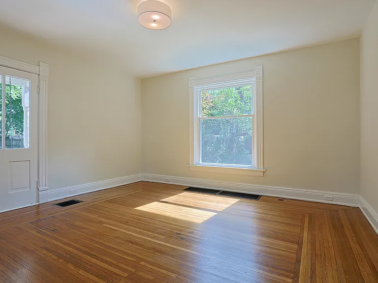 6118 Prentice St — Photo 26