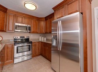1100 Edge Brook Ct, Virginia Beach, VA 23454